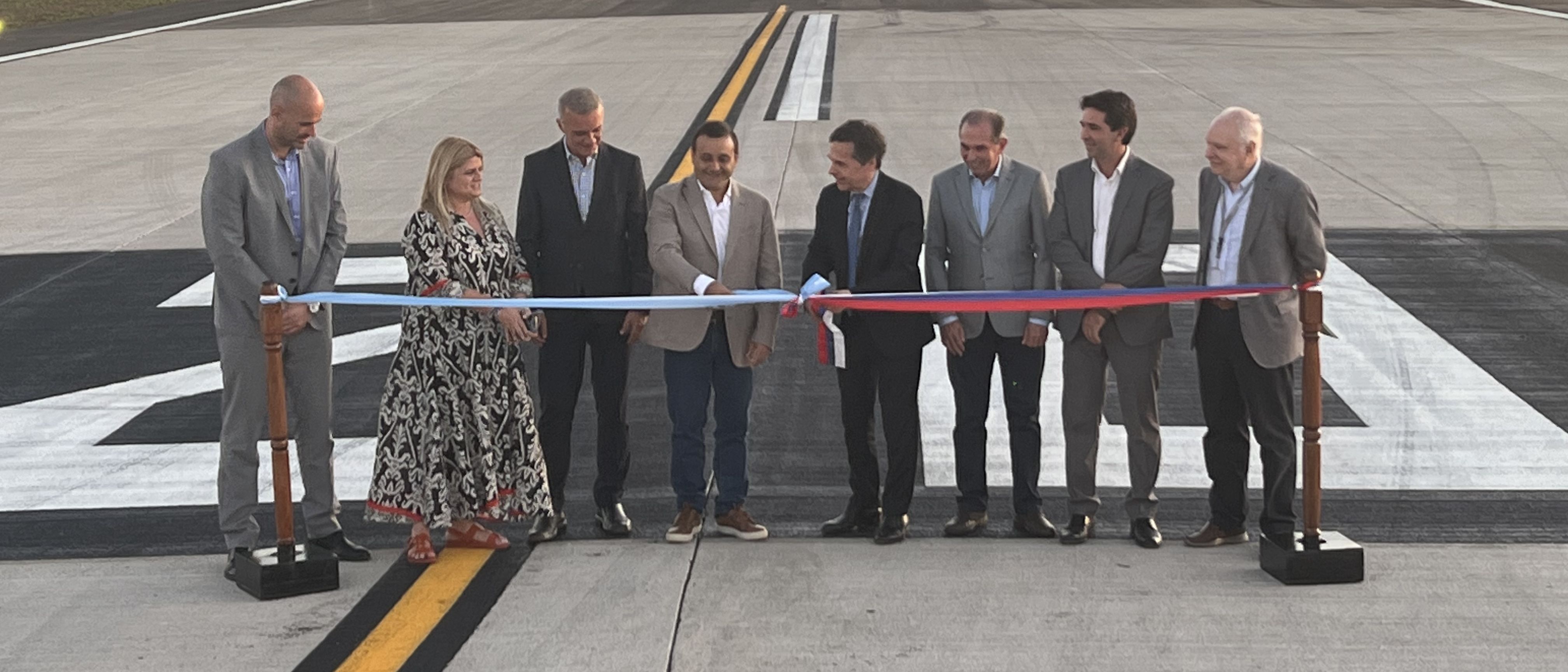 Inauguración de las obras en el aeropuerto de Posadas.