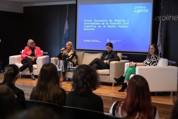 Primer Encuentro de Mujeres y Diversidades del Sector Aeronáutico.